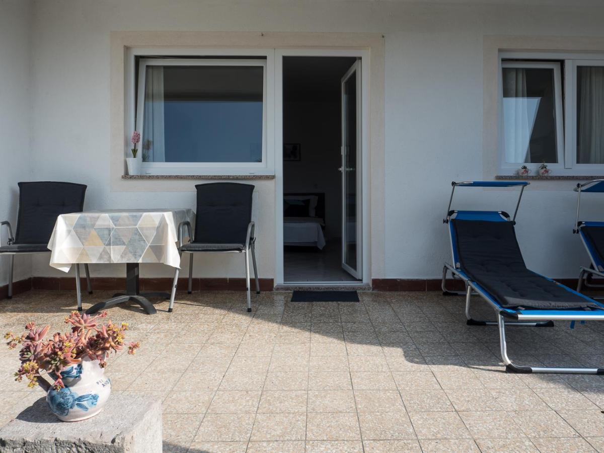 Apartments Summer Bloom クルク エクステリア 写真